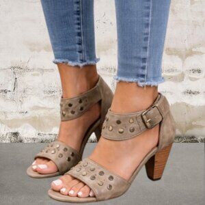 PAUL GREEN Grey Graphite Sport Nubuk Gladiator Studded Sandals Size 5.5